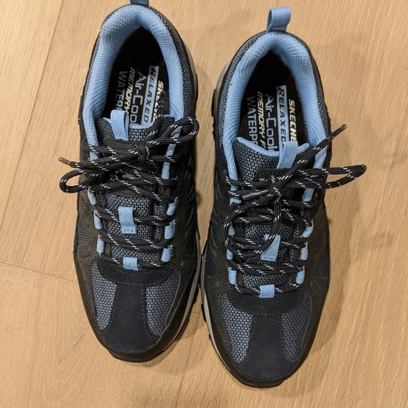 Sketchers Outdoor Athletic Shoes - Picture 6 of 11